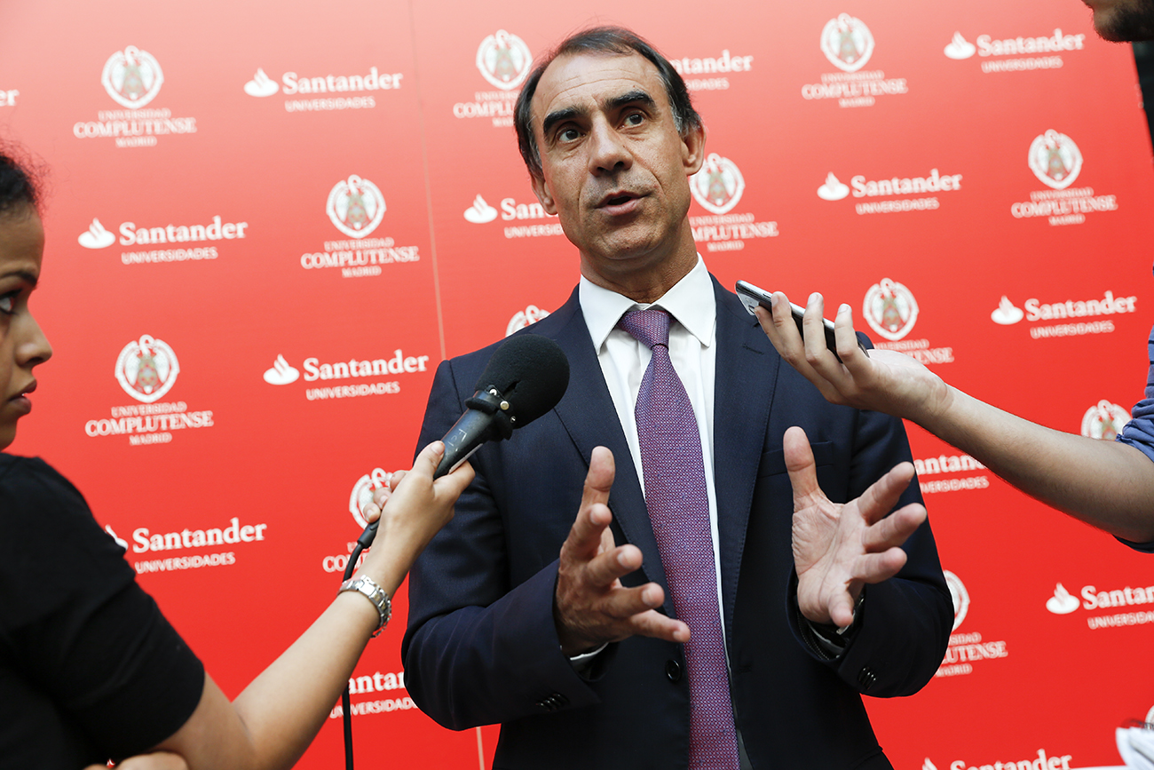 Cesar Antón Beltrán: “Es indispensable hacer sostenible la atención a las personas mayores”